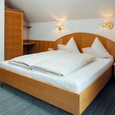 Restaurant Claudia - Inklusive Super Sommer Card * Serfaus