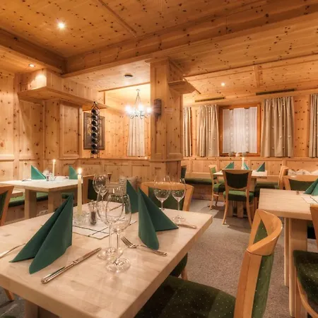 Restaurant Claudia Hotel *