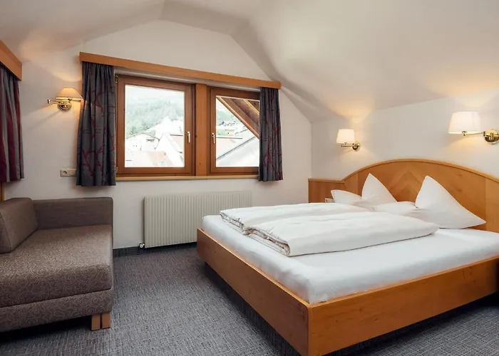 Отель Restaurant Claudia Серфаус