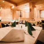 Restaurant Claudia * סרפהאוס