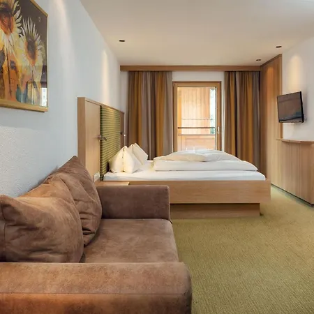 Restaurant Claudia - Inklusive Super Sommer Card Otel Serfaus